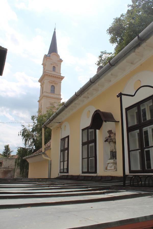 Zwinger Apartman Sopron Eksteriør billede