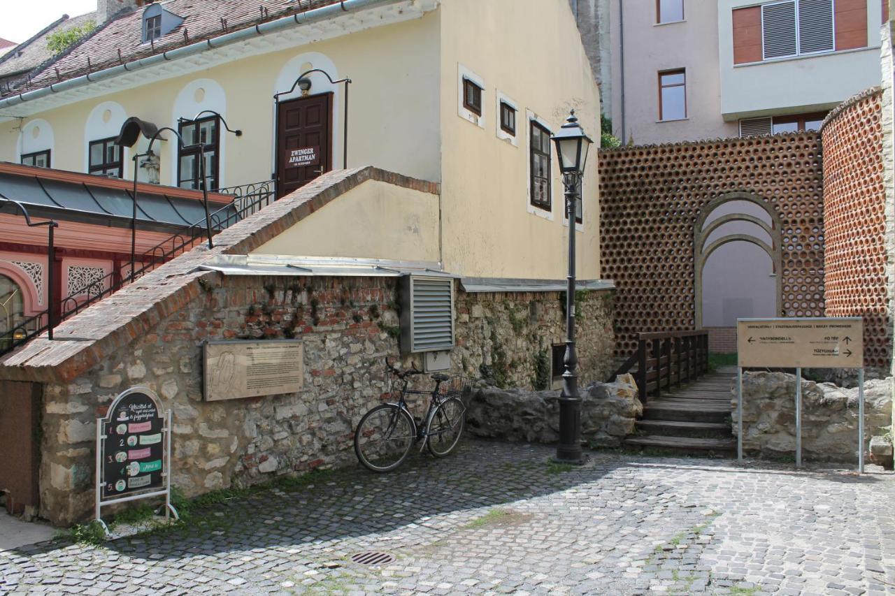 Zwinger Apartman Sopron Eksteriør billede